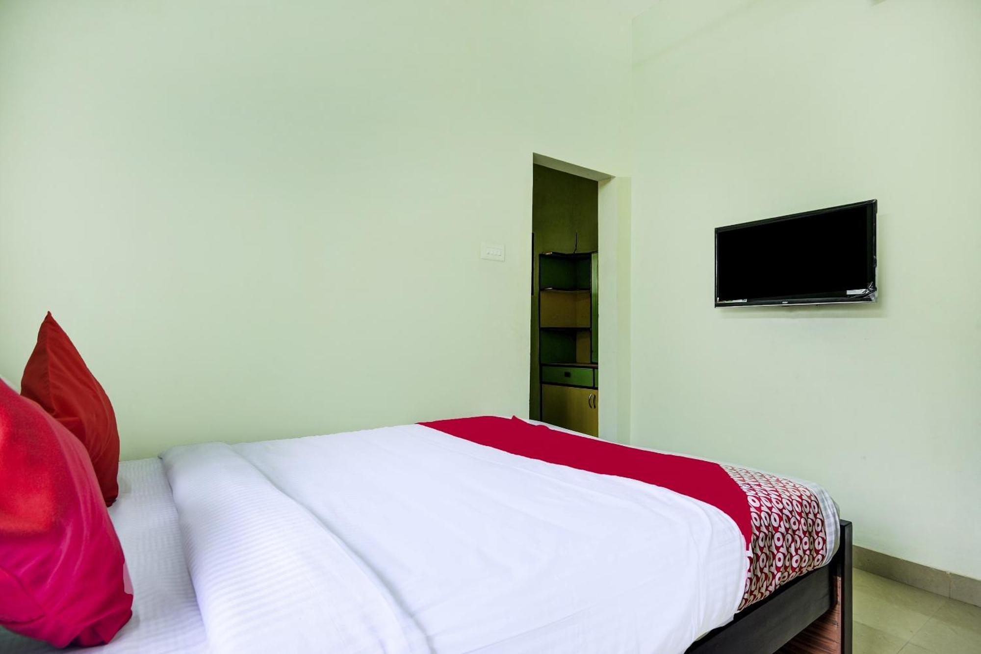 Podanur Hotel O Aruthraa Residency מראה חיצוני תמונה